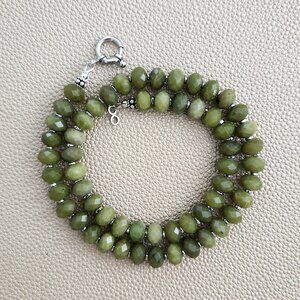 GREEN JADE NECKLACE--16"
